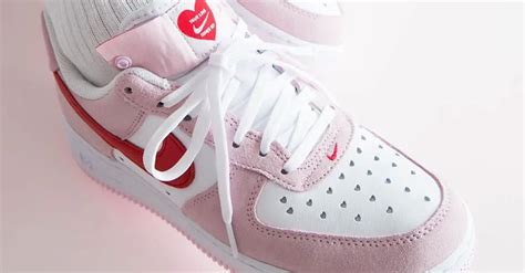 valentinstag schuhe nike 2024|best Nike valentine's day.